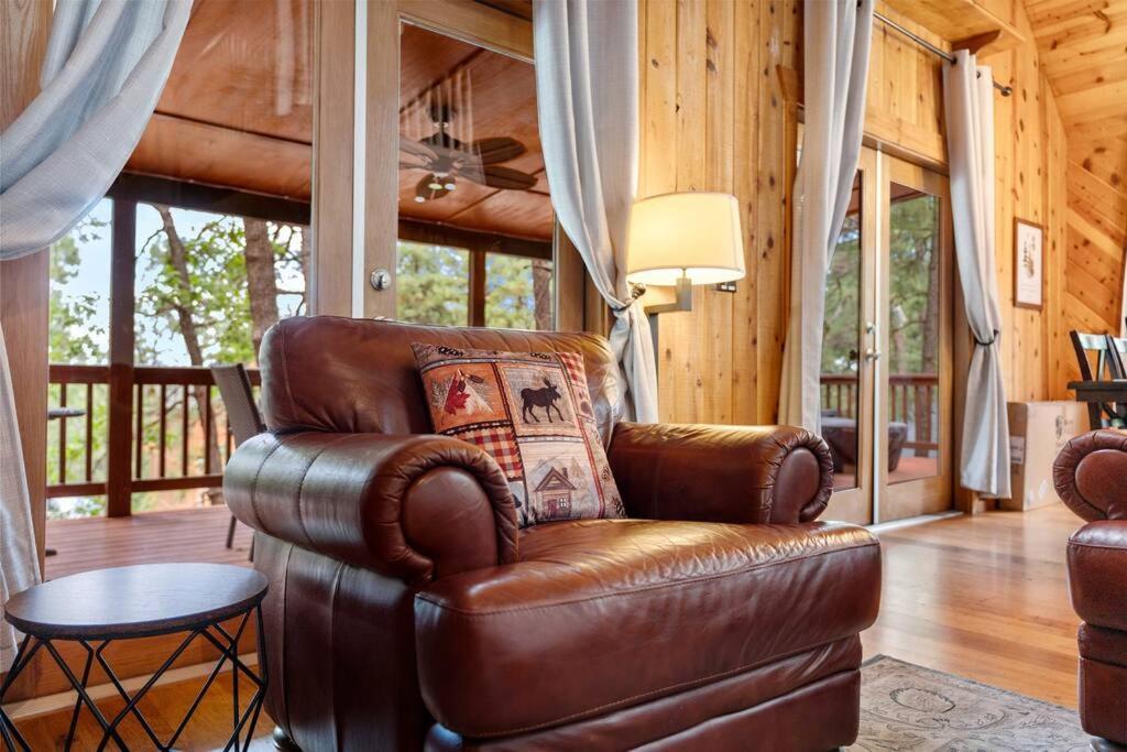 Luxury Cabin Oasis Getaway Heart Of Munds Park Ngoại thất bức ảnh